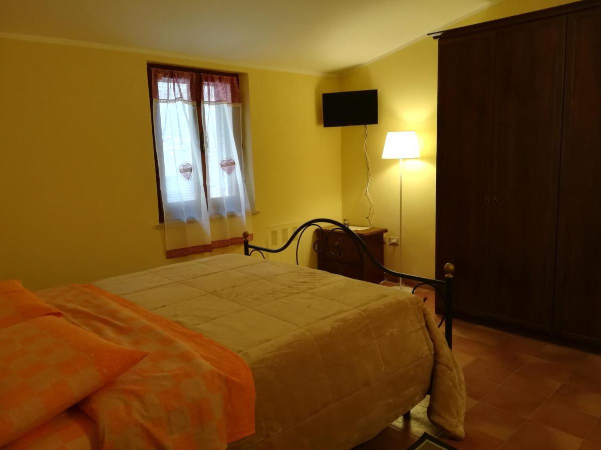 La Corta Di Spello Camere Luaran gambar